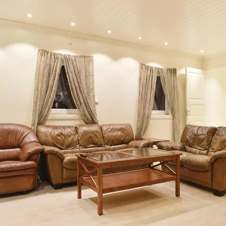 Three-bedroom In לינגדאל