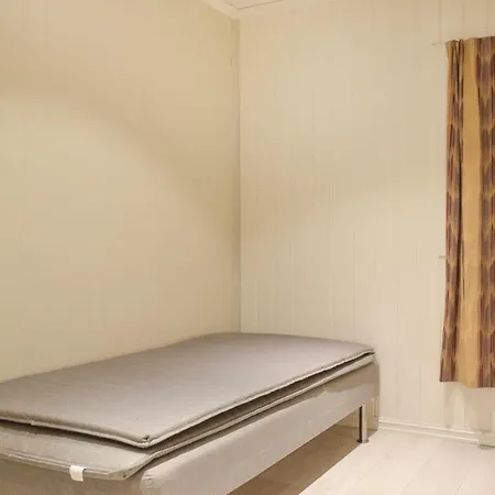 Lejlighed Three-bedroom In *