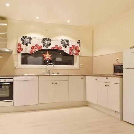 Three-bedroom In לינגדאל